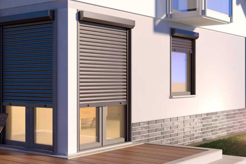 See how to use blinds, shutters and screens in your home