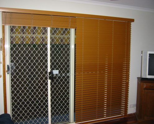 Large wooden blinds | Featured Image for the Timber Venetian Blinds page of U Blinds Australia.